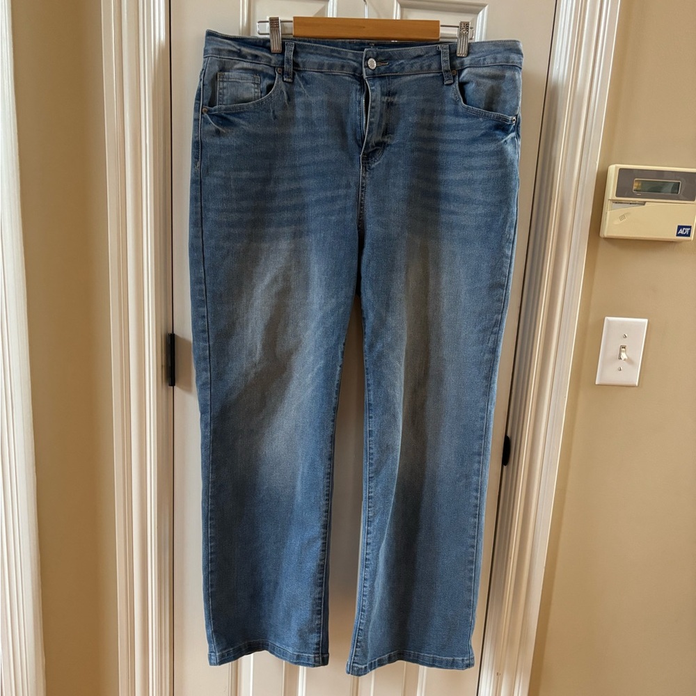Medium wash jeans, bootcut, size 18